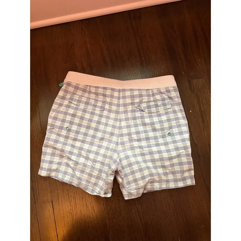 Original Penguin hit beach